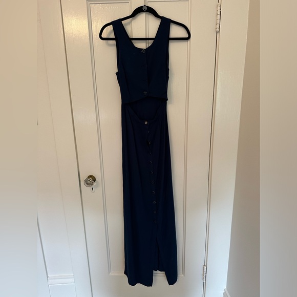 Blue button down wedding guest dress - Picture 2 of 3